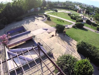 Νεολαία ΣΥΡΙΖΑ: Δεν έπρεπε να δοθεί το Άλσος Βεΐκου στο «Survivor»